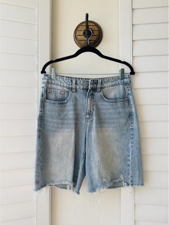 GAP Pants - GAP Denim 9" Bermuda Shorts Size 10/30